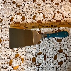 The Pioneer Woman Metal Spatula Turquoise Handle Stainless Steel Griddle Turner